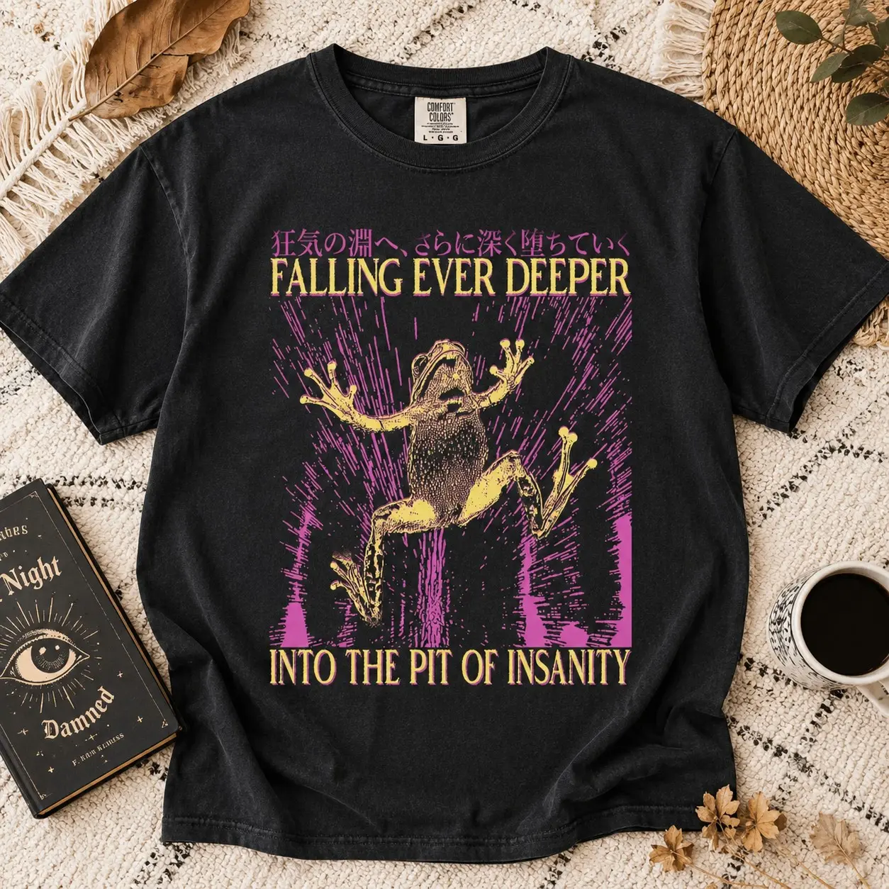Falling Ever Deeper Frog Graphic Shirt for Women, Retro Horror Halloween Tee, Weirdcore Animal Lover Gift - photo 2