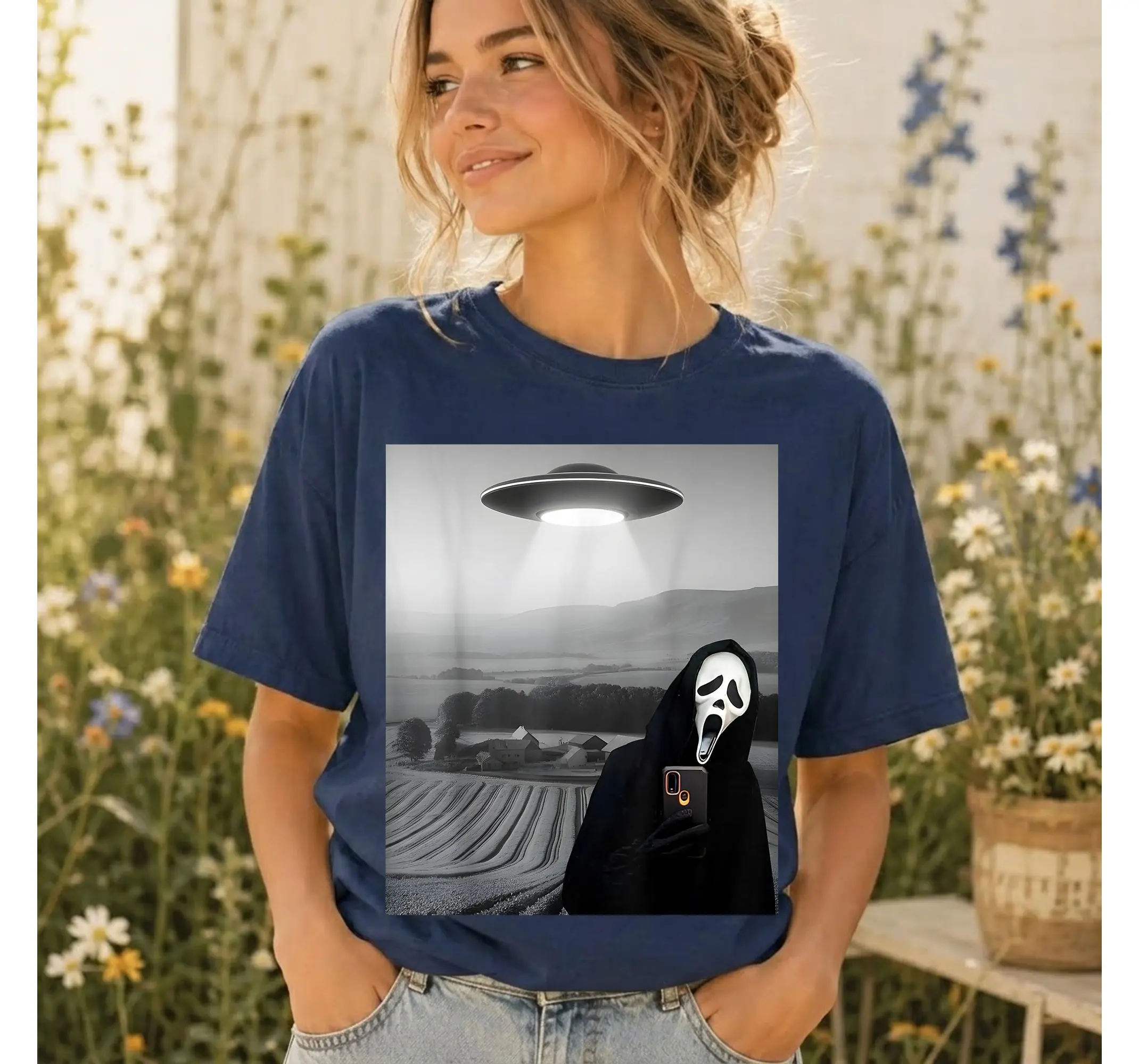 Funny Ghost Alien Selfie Shirt, Cute UFO Kawaii Spooky Halloween Graphic Tee - photo 3