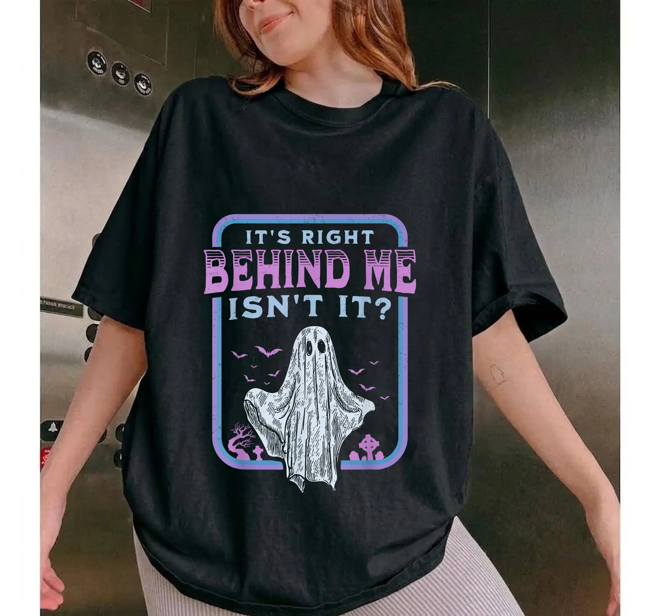 Funny Ghost Hunting Shirt, Retro Paranormal Right Behind Me Halloween Humor Tee - photo 2
