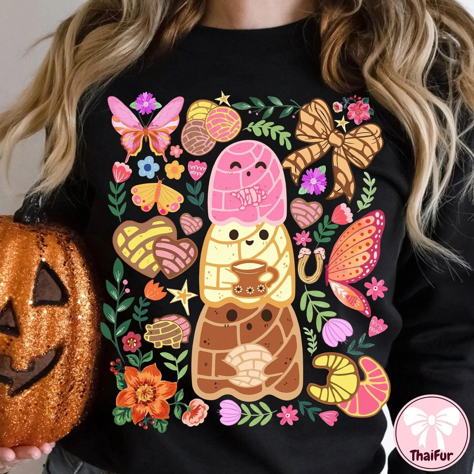 Funny Pantasmas Ghost Pan Dulce Women's Shirt, Halloween Mexican Conchas Cute Bakery Graphic Tee - photo 2