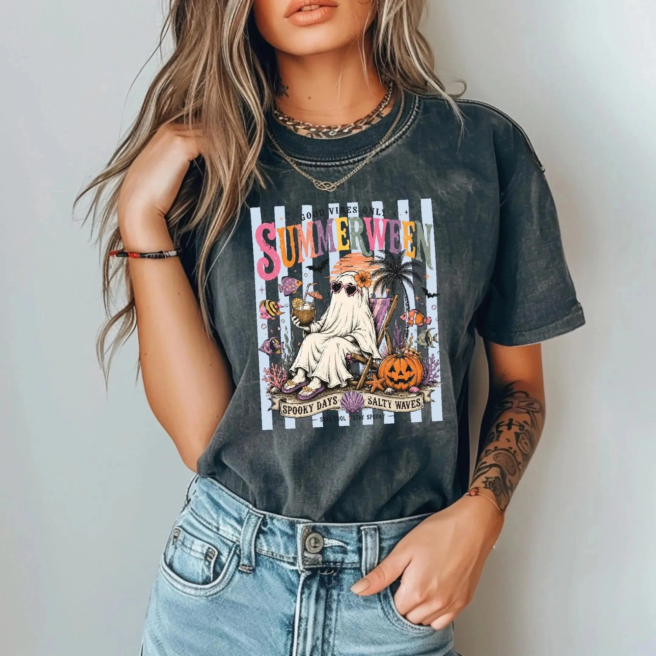 Comfort Colors Good Vibes Only Summerween Shirt, Retro Ghost Beach Spooky Halloween in July Tee for Women