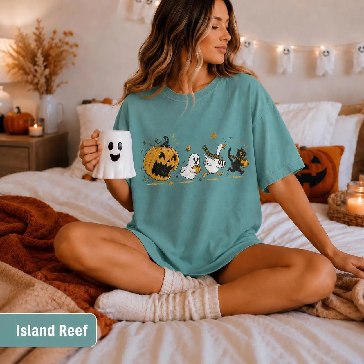 Comfort Colors Halloween Pumpkin Chasing Ghost Goose Black Cat T-Shirt, Funny Spooky Autumn Animal Graphic Tee Gift - photo 4