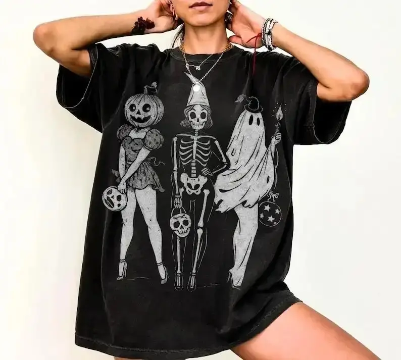 Halloween Spooky Girl Squad T-Shirt, Skeleton Ghost Pumpkin Witchy Retro Trendy Fall Unisex Crewneck Tee