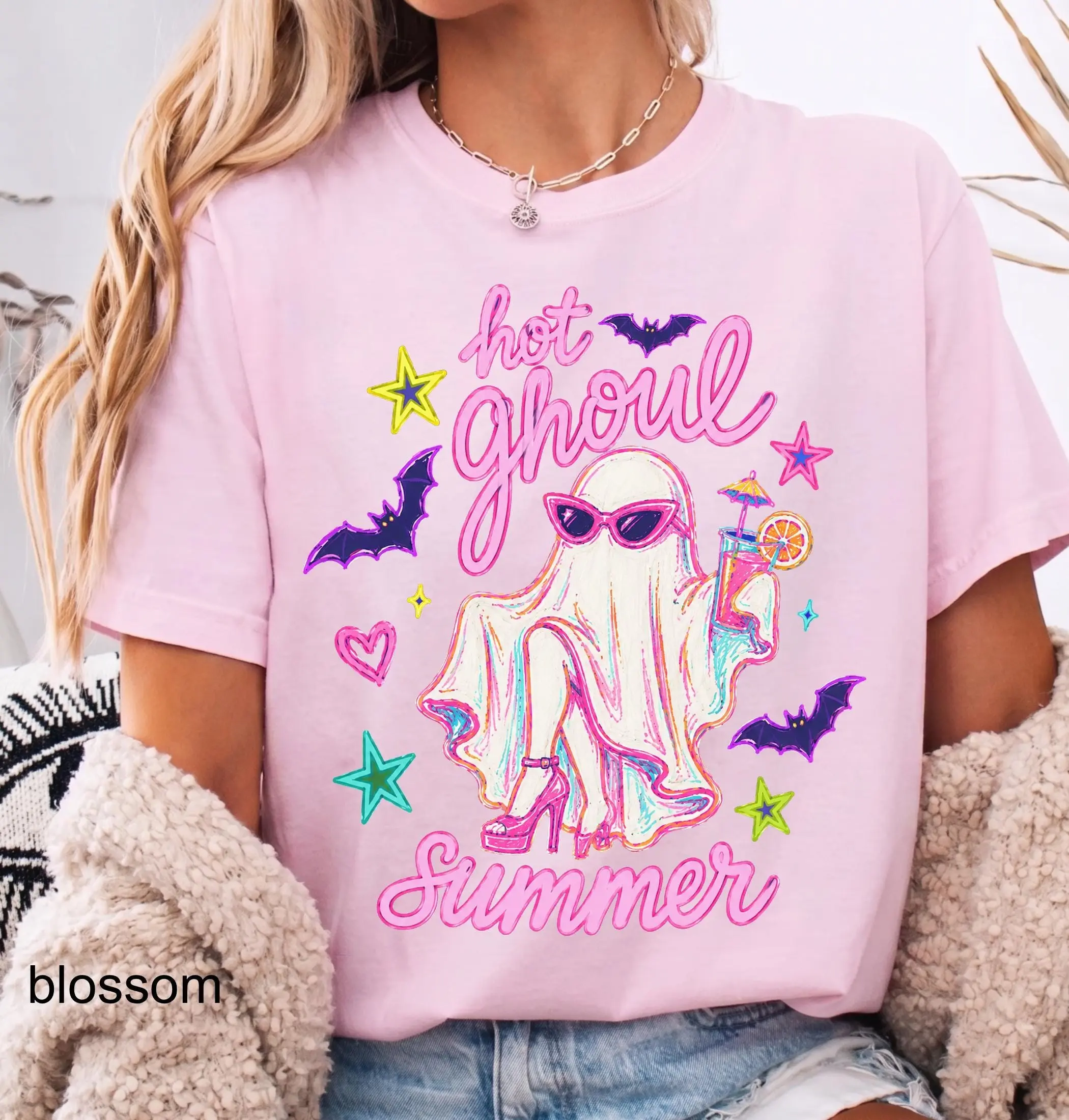 Comfort Colors Garment Dyed Hot Ghoul Summer Shirt, Funny Ghost Cocktail Summerween Halloween Womens Retro Tee - photo 5