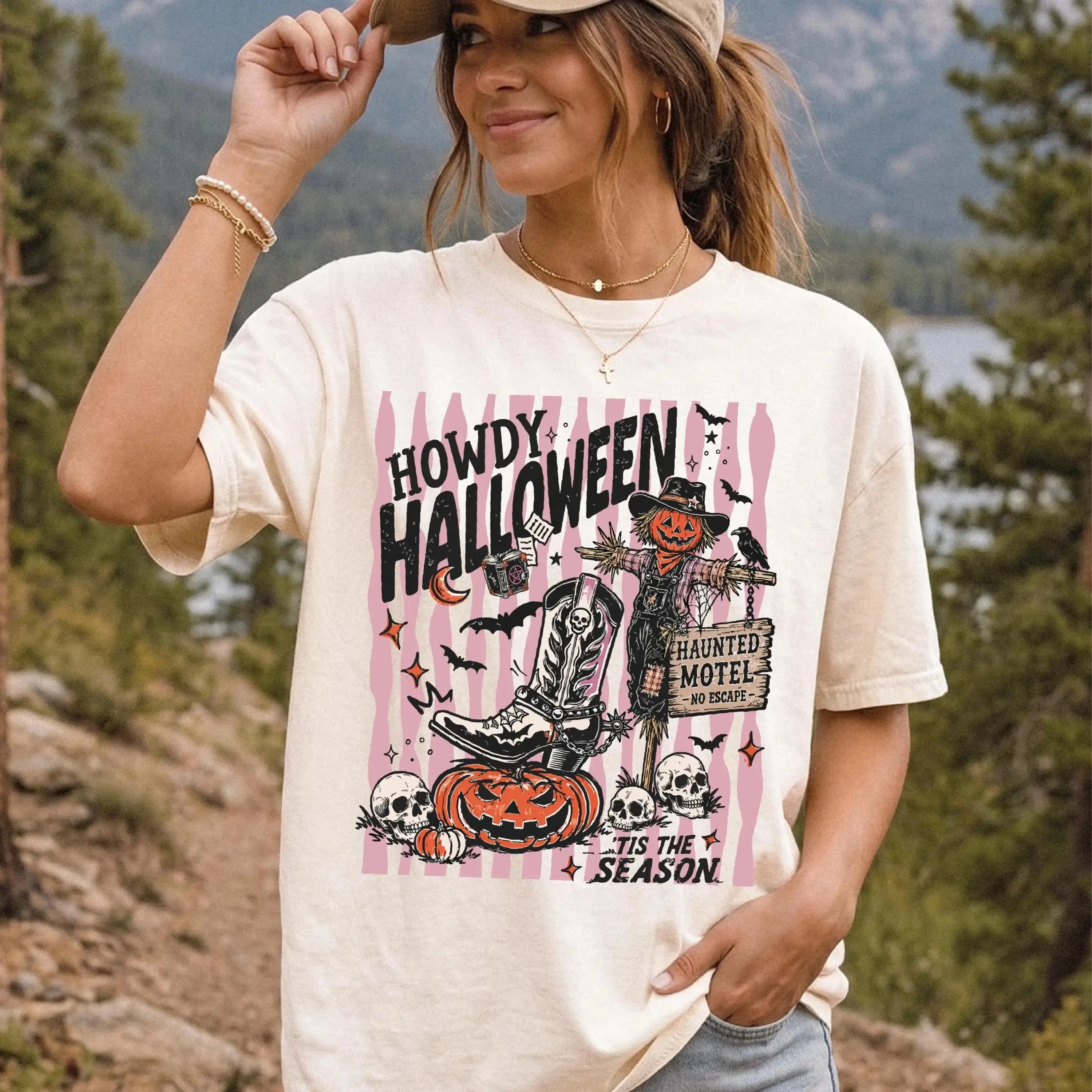 Comfort Colors Howdy Halloween T-Shirt, Western Cowgirl Country Retro Spooky Season Fall Tee for Women - photo 2