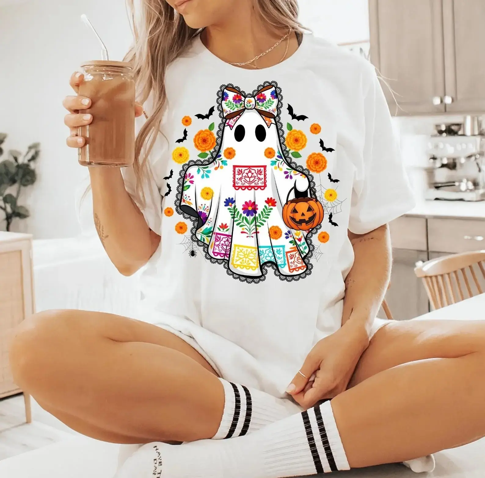 Lace Ghost Halloween Shirt for Women, Mexican Dia de los Muertos Cute Spooky Marigold Sugar Skull Graphic Tee
