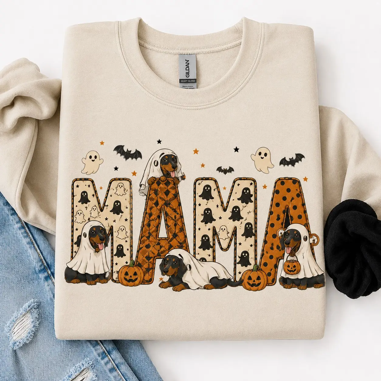 Mama Halloween Dachshund Crewneck, Ghost Bat Pumpkin Pattern Spooky Wiener Dog Womens Sweatshirt