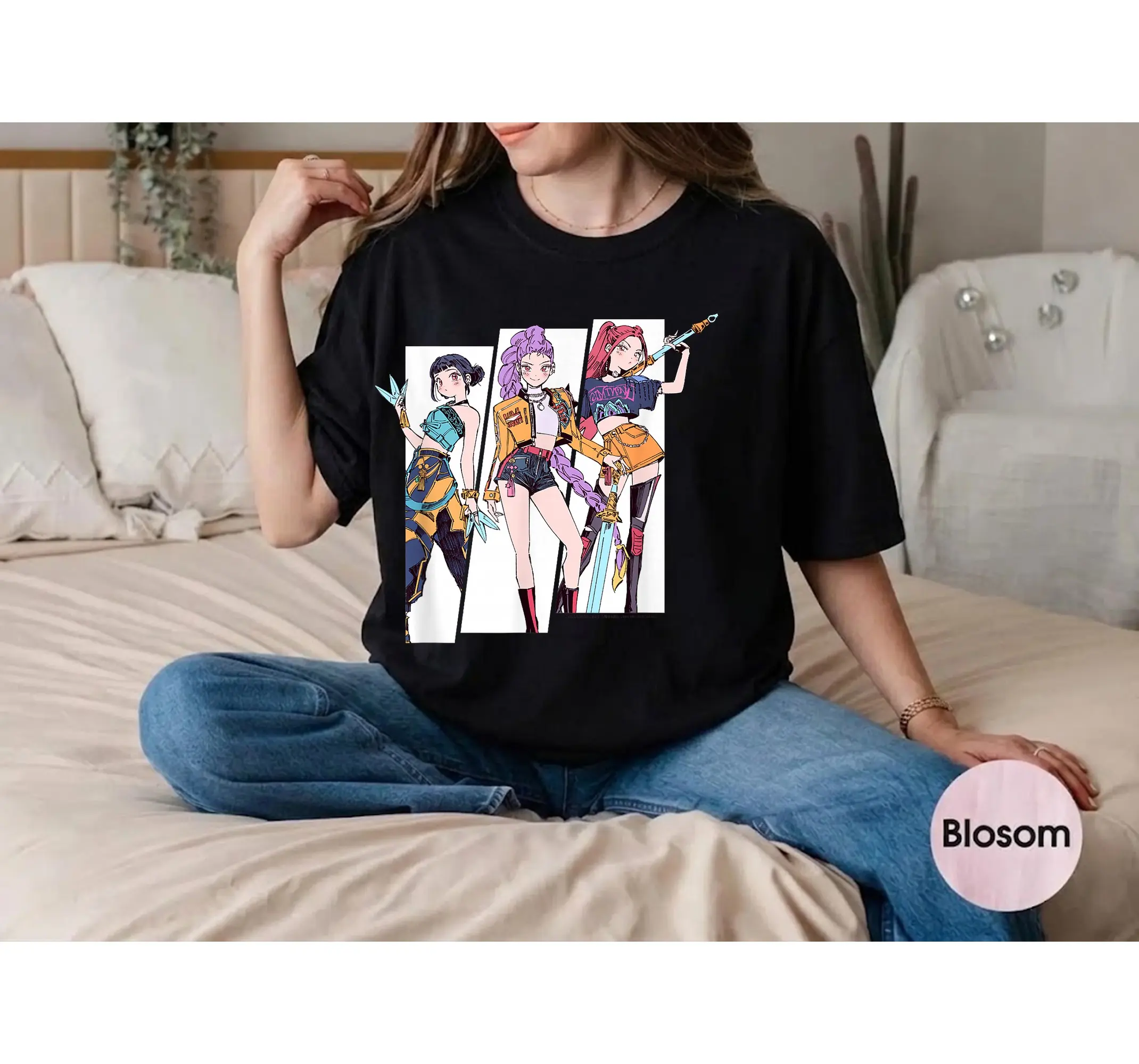 Manhwa Comic Panel Shirt, Spooky Huntress Anime Halloween Graphic Tee Apparel