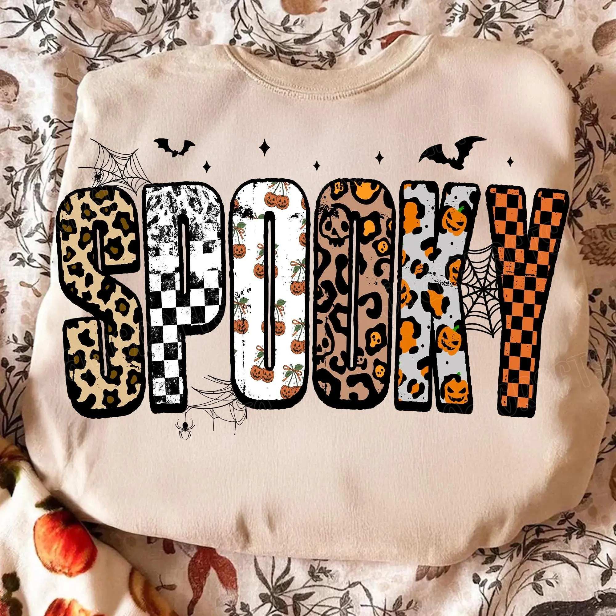 Retro Halloween Spooky Pullover Sweatshirt for Women, Leopard Checkered Fall Crewneck, Personalized Girly Design - photo 4