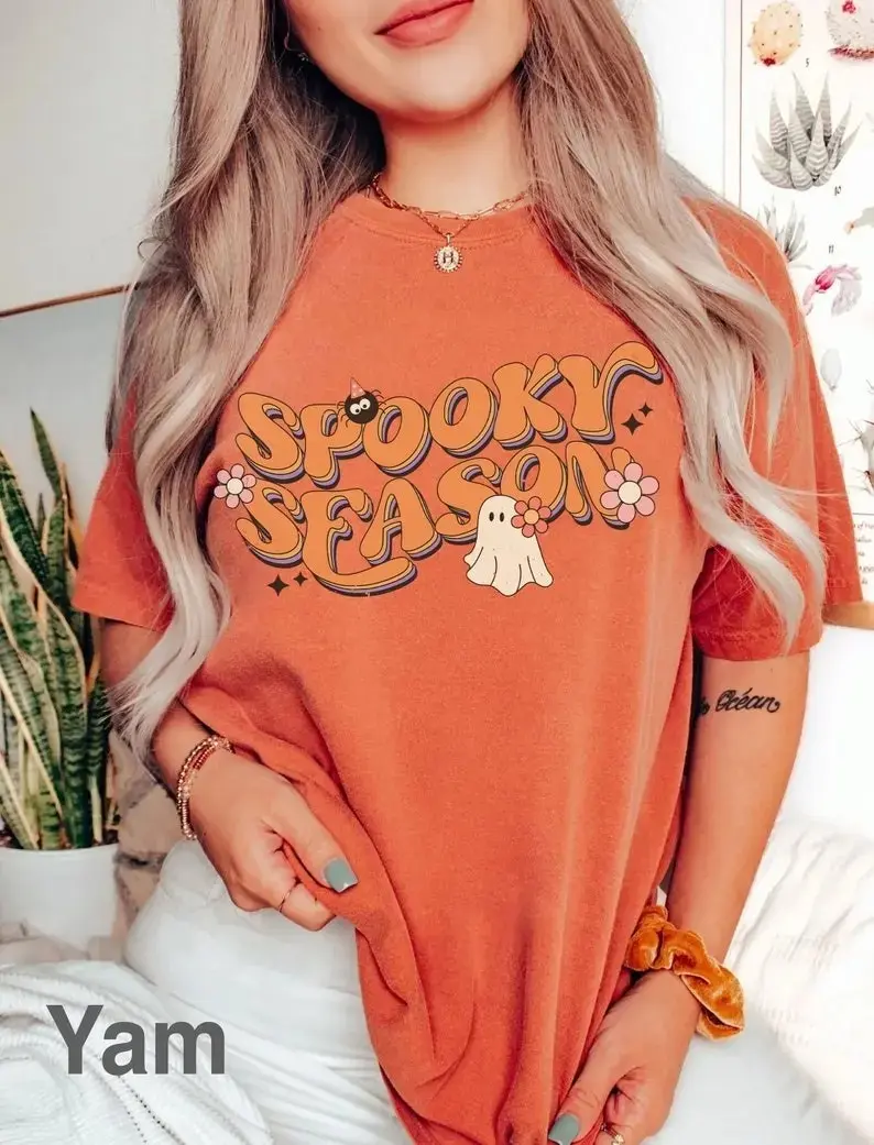 Retro Halloween T-Shirt for Women, Comfort Colors Vintage Ghost Graphic Tee, Fall Spooky Season Soft Cotton Crewneck Top