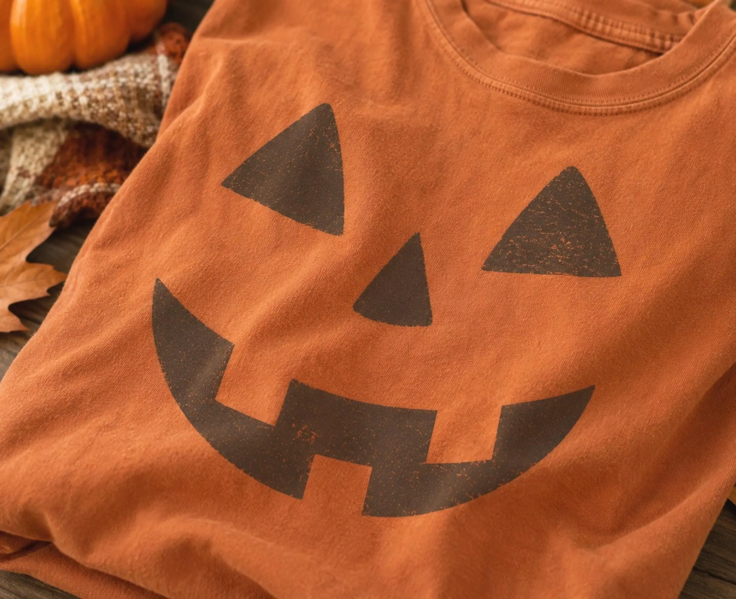 Retro Pumpkin Face Sweatshirt, Jack O Lantern Halloween Crewneck - photo 4