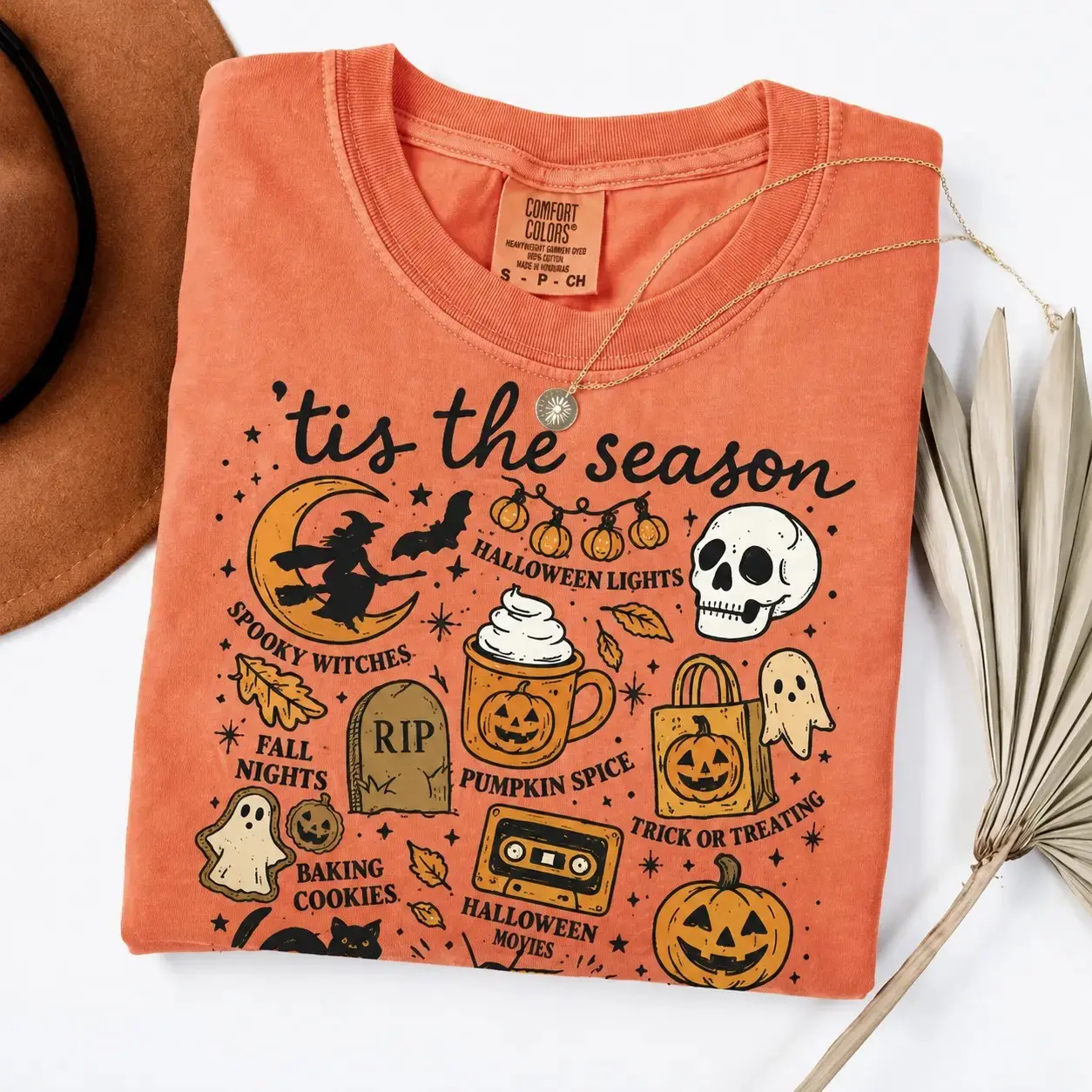 Retro Pumpkin Witch Fall Tee, Tis the Season Halloween Shirt for Women, Vintage Spooky Graphic Top