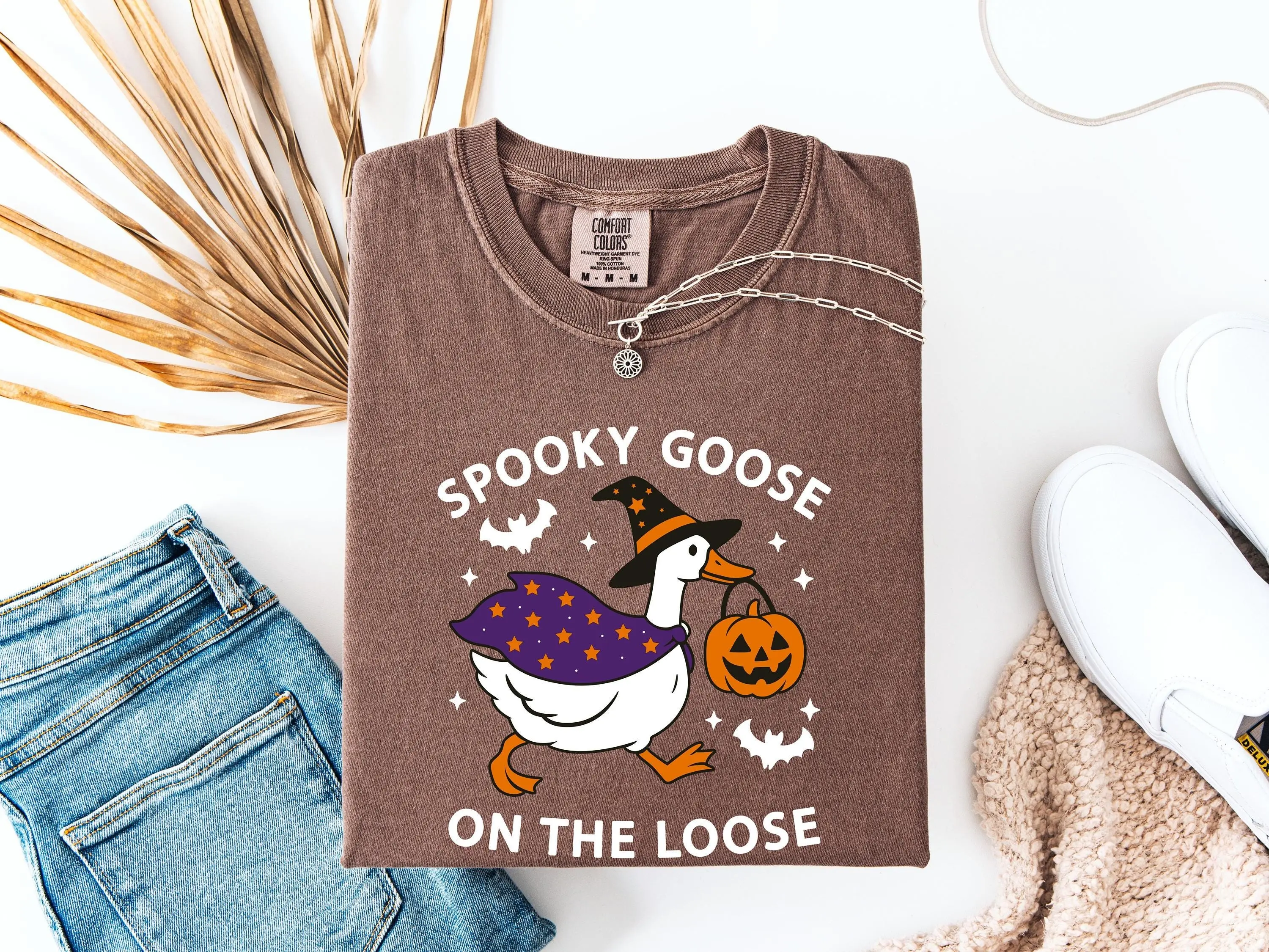 Goose On The Loose Halloween Sweatshirt, Funny Fall Graphic Crewneck, Comfort Colors Womens Spooky Season Top - photo 5