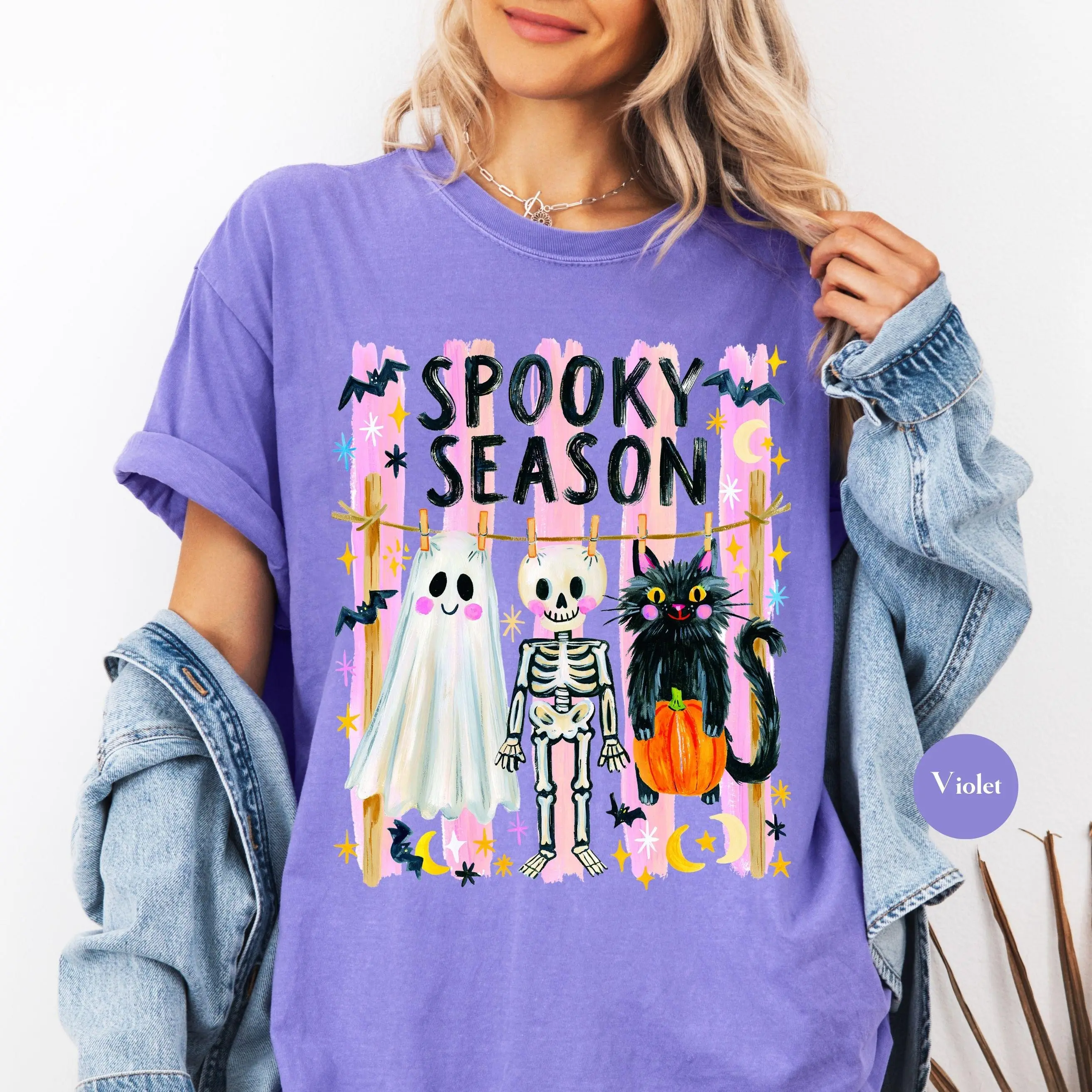 Comfort Colors Spooky Season Shirt, Funny Cute Hanging Ghost Cat Skeleton Tee, Womens Retro Y2K Halloween Top