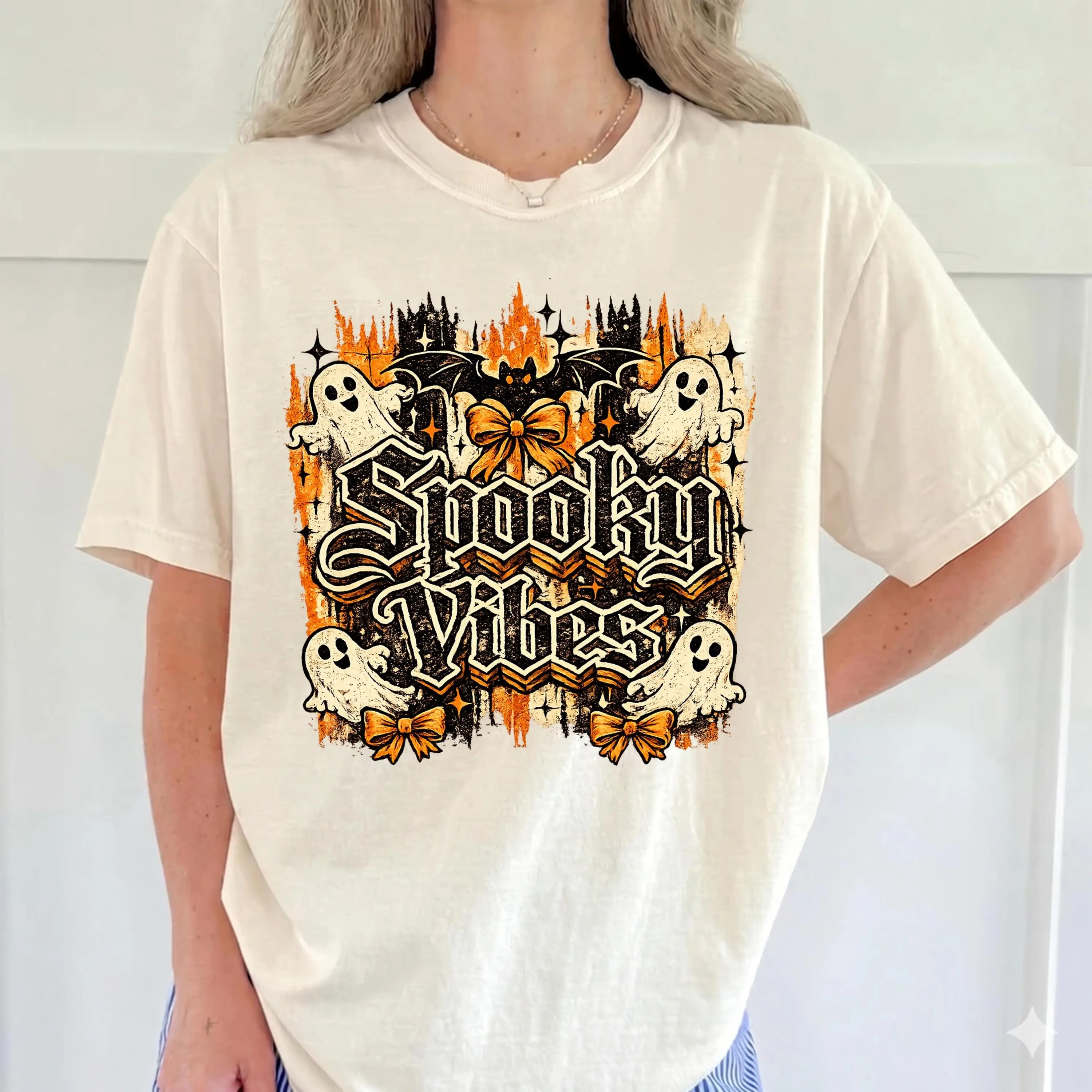 Spooky Vibes Ghost T-Shirt for Women, Cute Halloween Comfort Colors Tee, Autumn Fall Season Graphic Outfit Top