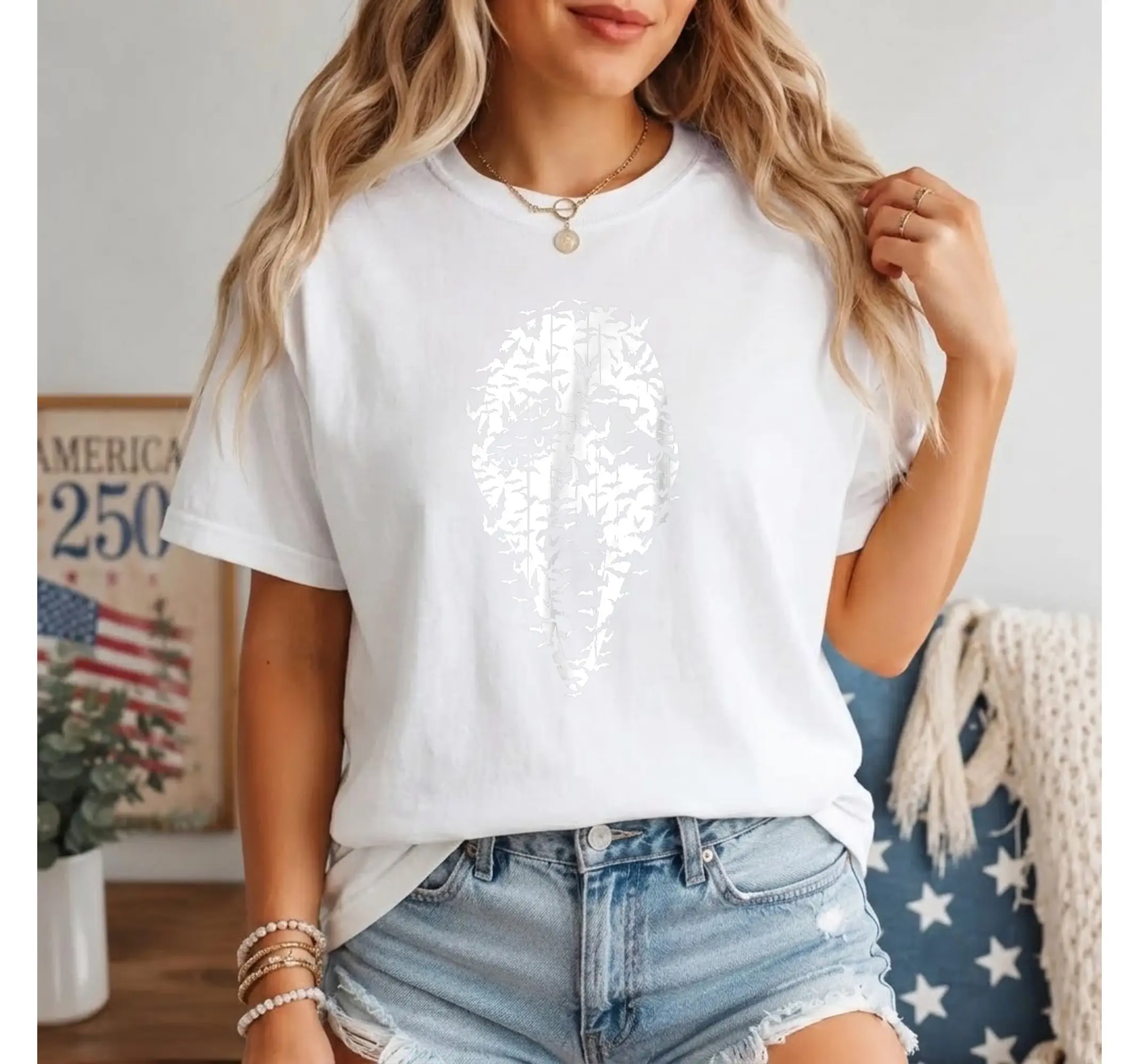 Vintage Halloween Graphic Tee, Scary Horror Face Retro Bat Shirt for Adults - photo 2