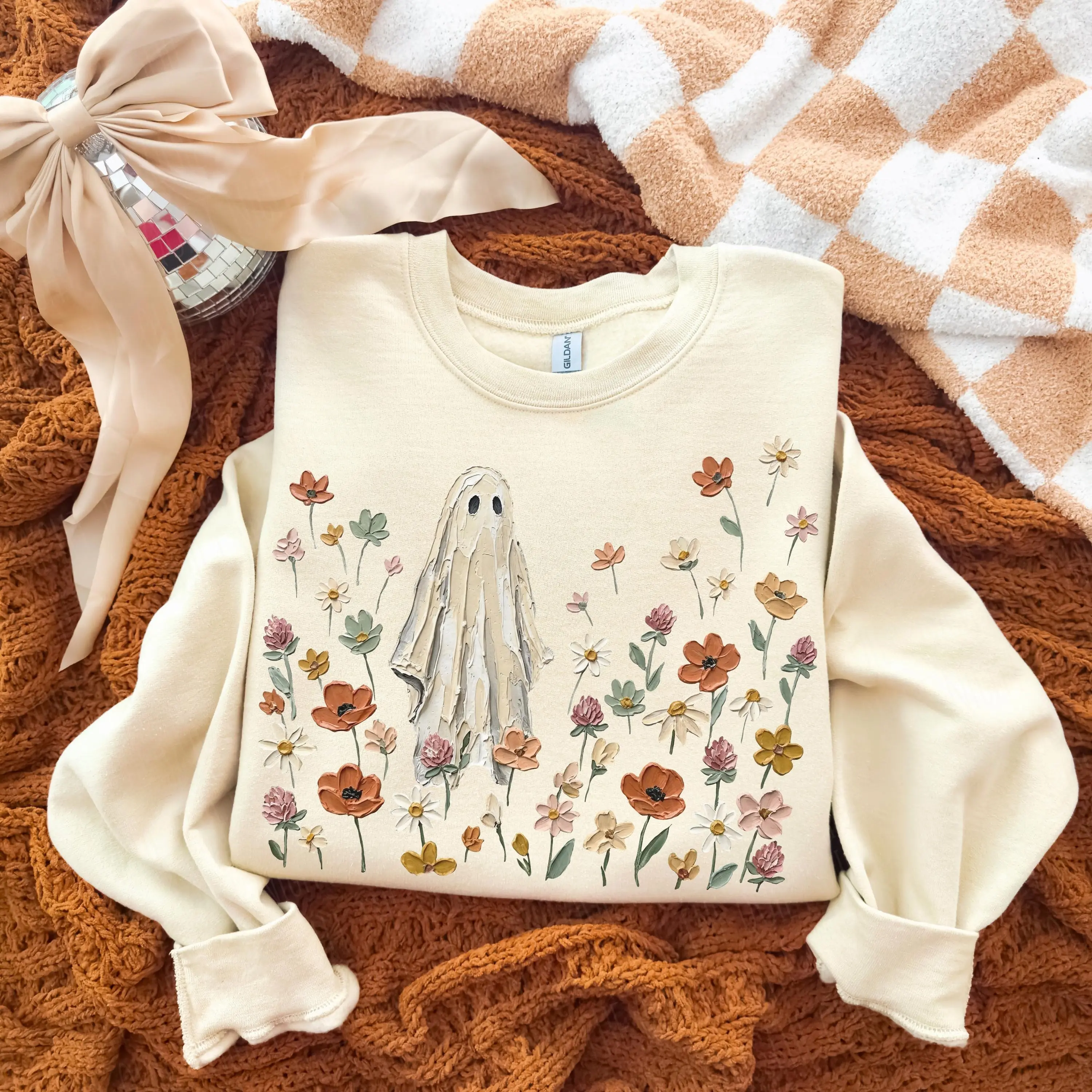 Vintage Wildflowers Ghost Sweatshirt, Spooky Season Botanical Crewneck, Floral Lover Shirt - photo 3