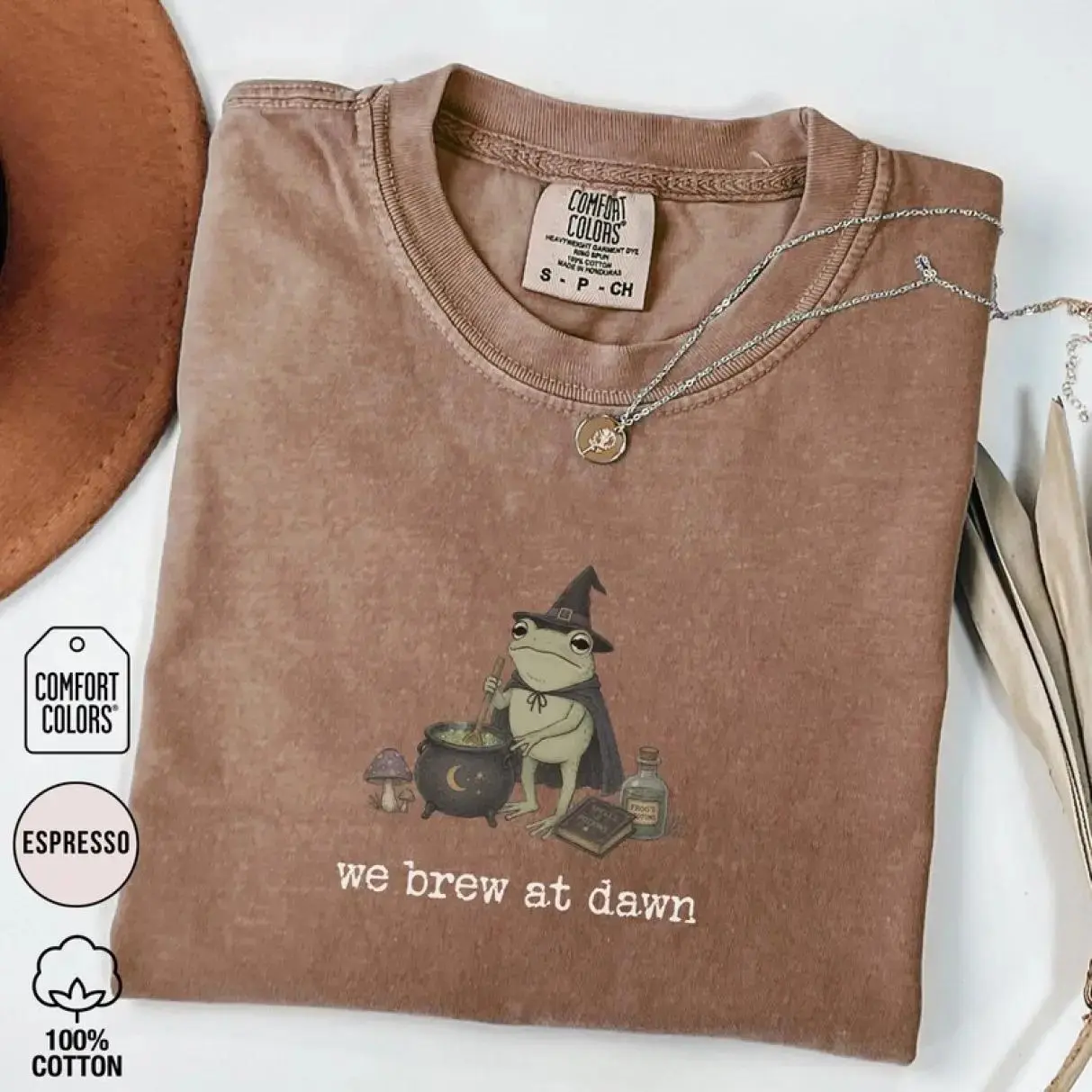 Witchy Frog Halloween Shirt, Comfort Colors Retro Witch Tee, Spooky Cottagecore Fall Autumn Graphic Toad Lover Gift for Women - photo 4