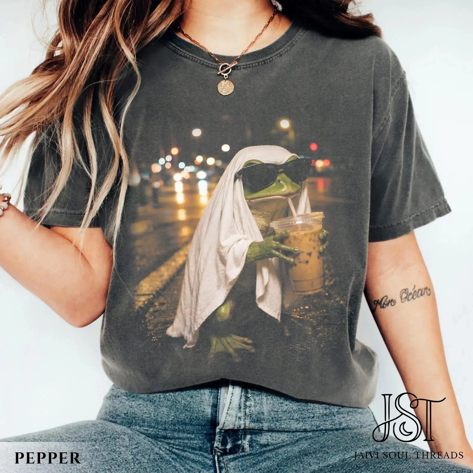 Comfort Colors Cartoon Frog Ghost Toad T-Shirt, Casual Cotton Round Neck Short Sleeve Loose Fit Tee - photo 2
