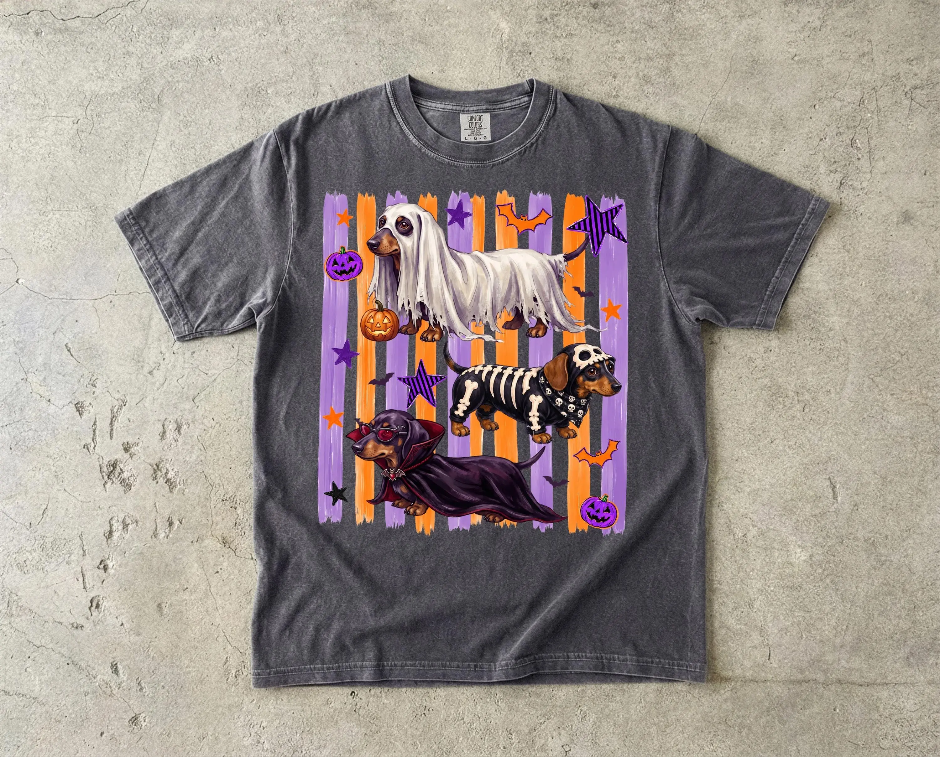 Dachshund Doxie Pumpkin Halloween T-Shirt, Garment Dyed Short Sleeve Round Neck Casual Streetwear Tee for Women