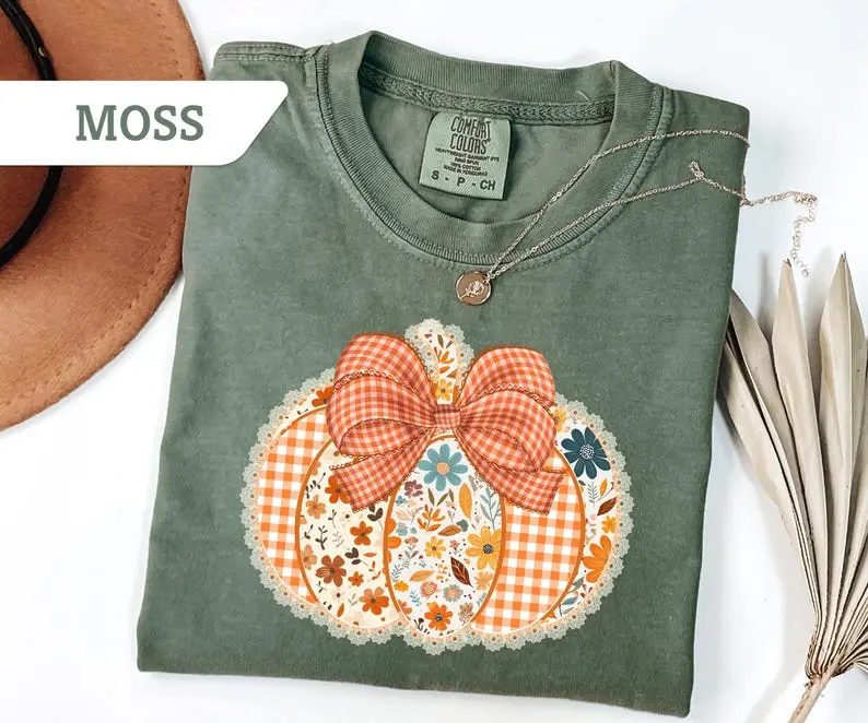 Comfort Colors Floral Pumpkin Shirt, Gingham Patchwork Pumpkin Tee, Cute Fall Shirt Gift for Her — photo 2
