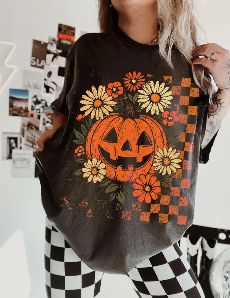 Retro Floral Pumpkin Shirt, Checkered Jack-O-Lantern Tee, Vintage Pumpkin Patch Shirt, Fall Gift for Her — photo 2